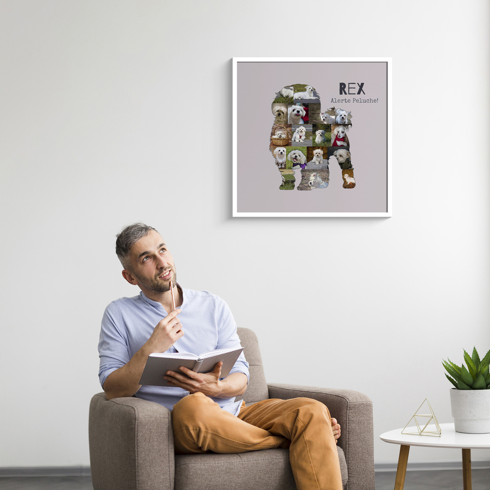 Collage photo en silhouette de bichon maltais debout, personnalisé avec un nom, en cadre blanc au-dessus du fauteuil.