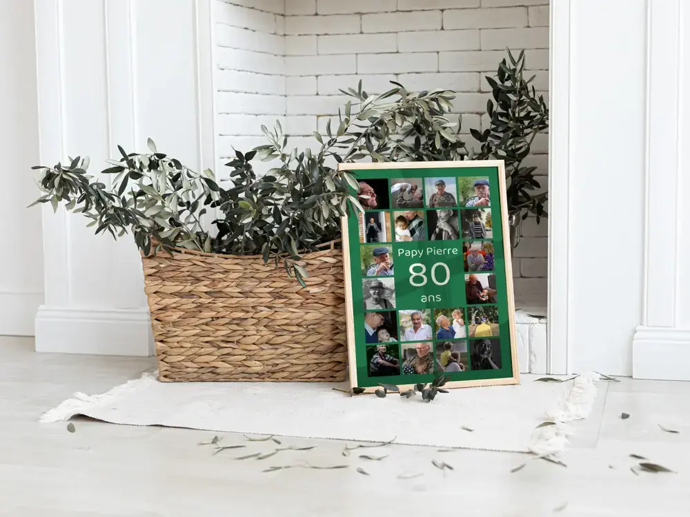 Collage photo vert encadré, posé au sol près d’un panier, cadeau pour les 80 ans de papi