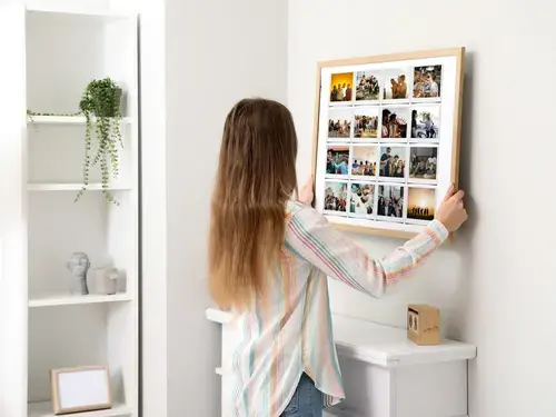 Amis en Collage Polaroid avec Texte